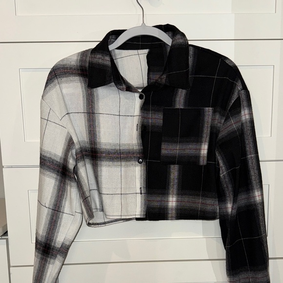 Tilly's Other - Tilly's Black and White Plaid Cropped Shirt